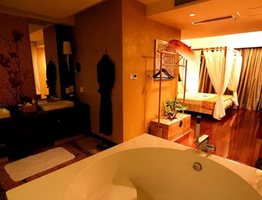 成都新都养生会所的黄昏恋：当爱情遇上八十岁